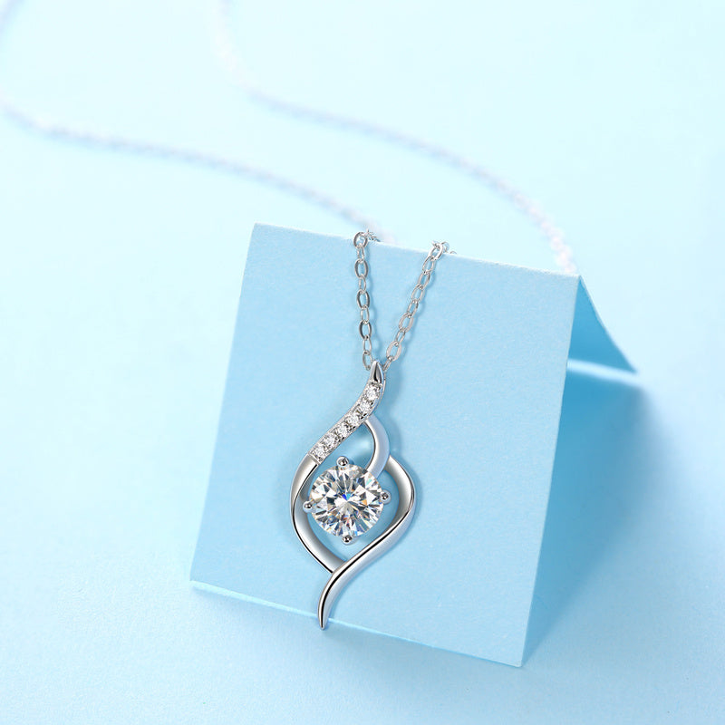 Starlit Skyline – Moissanite Silver Pendant Necklace