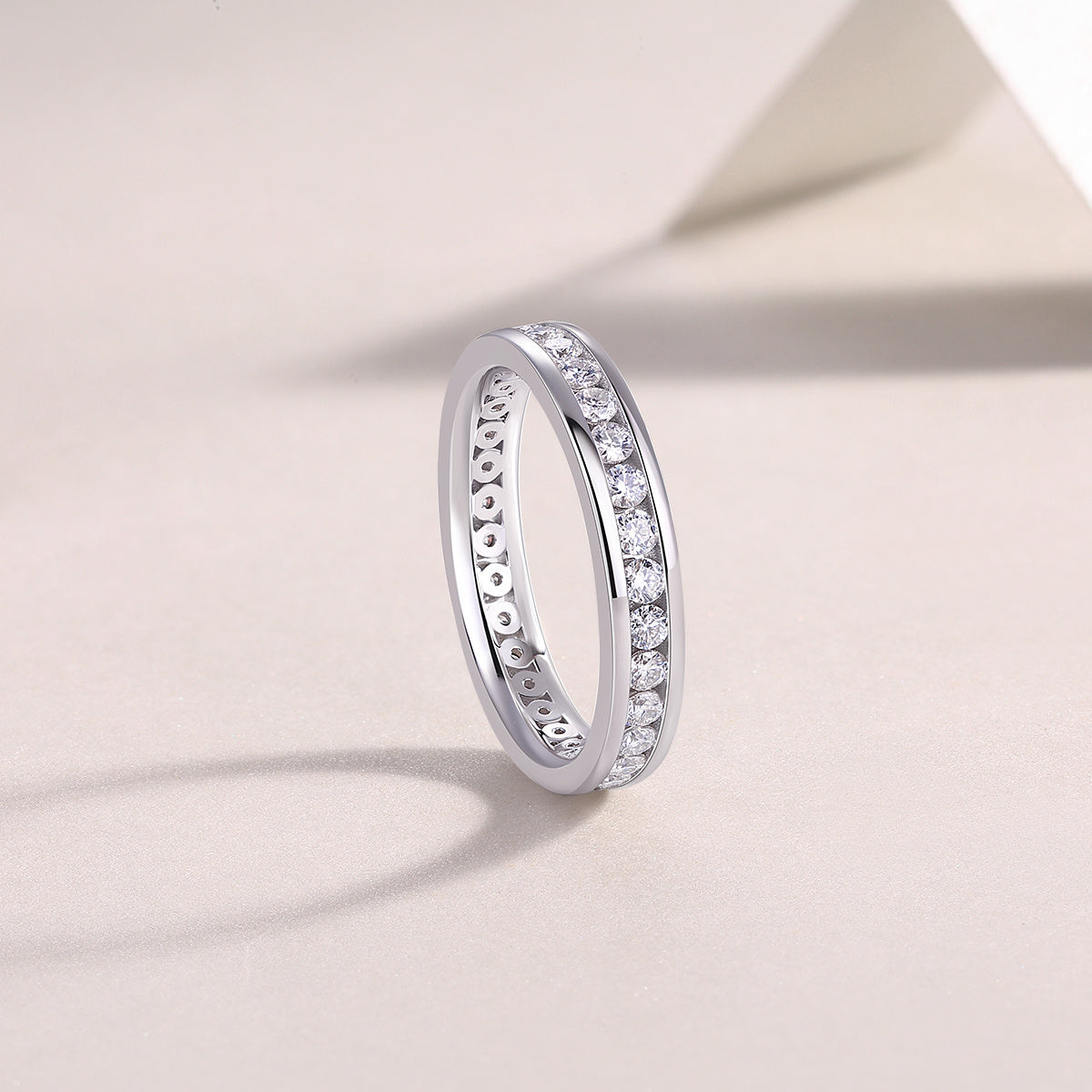 Eternal Brilliance – Moissanite Silver Ring