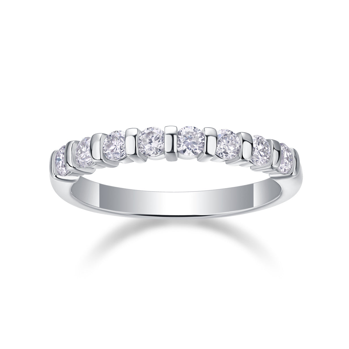 Luminous Elegance – Moissanite Silver Ring
