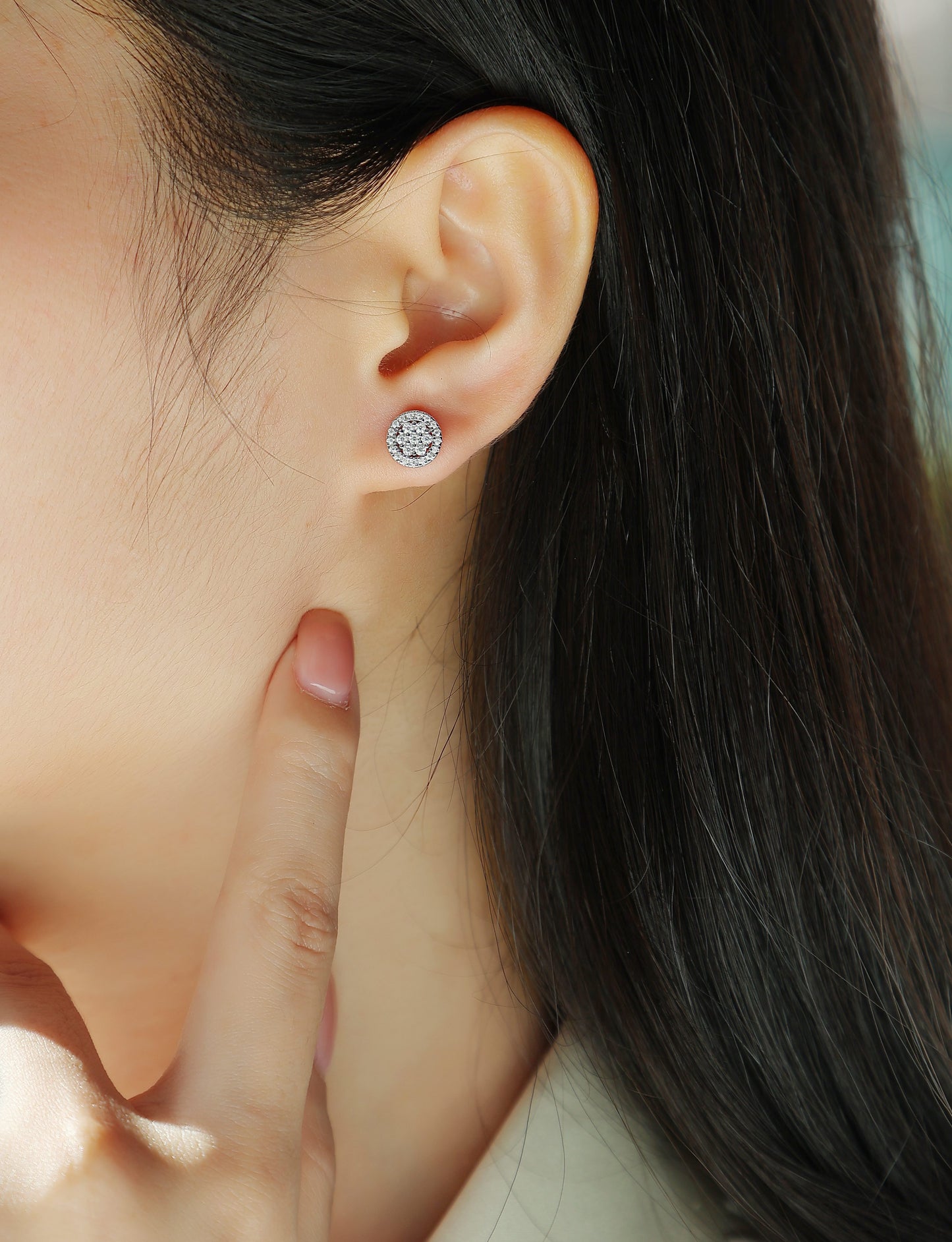 Stellar Whispers – Silver Moissanite Stud Earrings