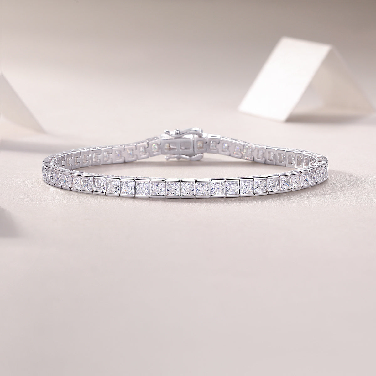 Eternal Passage – Moissanite Silver Necklace