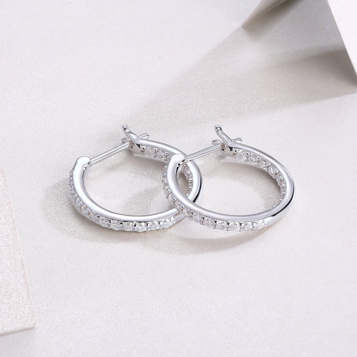 Silver Current – Moissanite Silver Earrings
