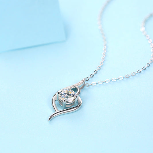Starlit Skyline – Moissanite Silver Pendant Necklace