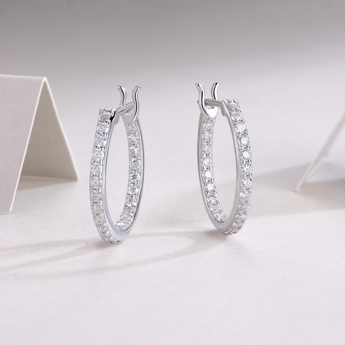 Silver Current – Moissanite Silver Earrings