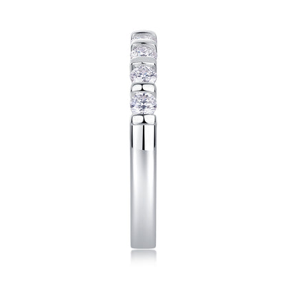 Luminous Elegance – Moissanite Silver Ring