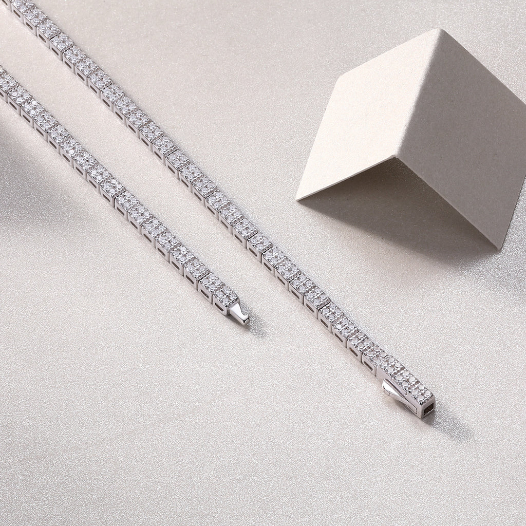 Frosted Serenity – Moissanite Silver Necklace