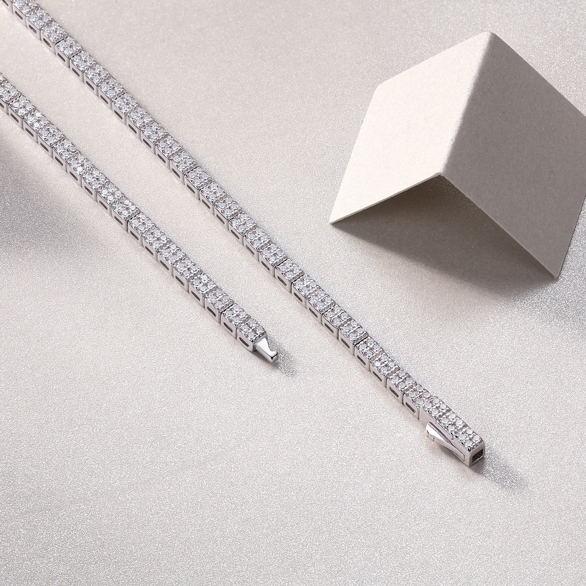 Frosted Serenity – Moissanite Silver Necklace