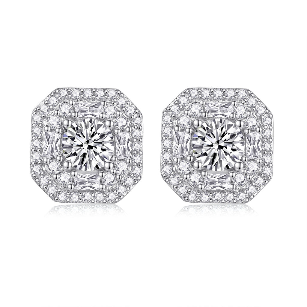 Radiant Luxe – Moissanite Silver Stud Earrings