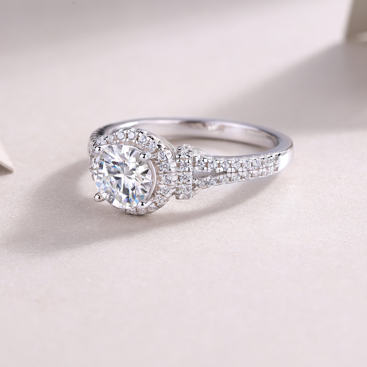 Eternal Vow – Moissanite Silver Wedding Ring