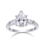 Radiant Majesty – Moissanite Silver Ringa
