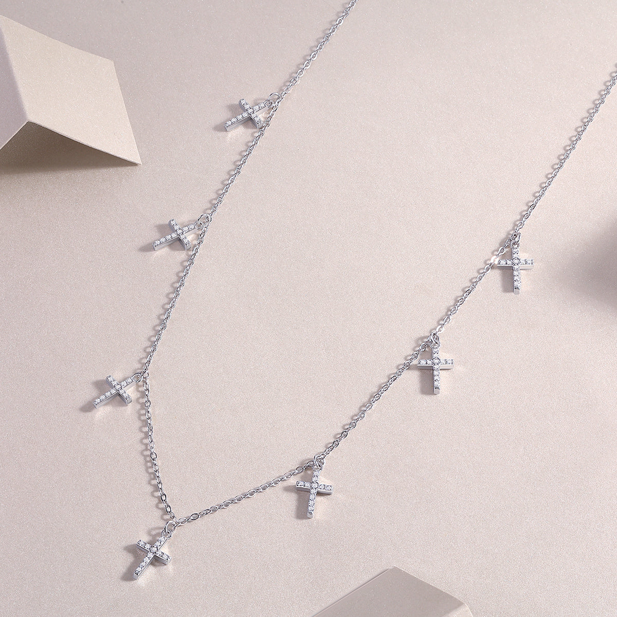 Holy Light Cross - A Fashionable And Luxurious Diamond Jewelry Pendant Set With Moissanite S925 Sterling Silver And Platinum Plating