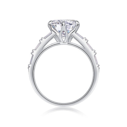 Vanilla - A Fashionable And Luxurious Jewelry Piece Set With 3-carat Moissanite S925 Sterling Silver And Platinum-plated Diamond