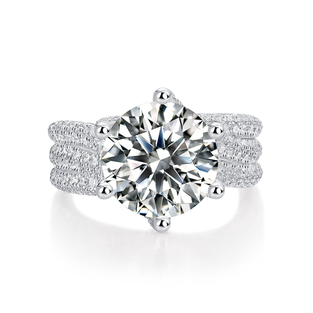 Grand Radiance – Moissanite Silver Ring