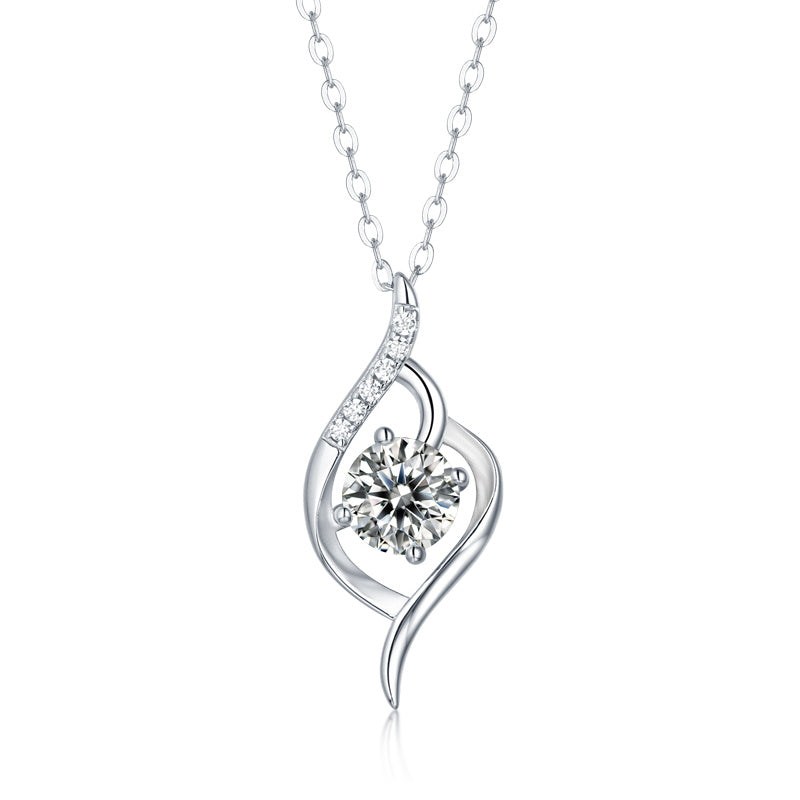 Starlit Skyline – Moissanite Silver Pendant Necklace