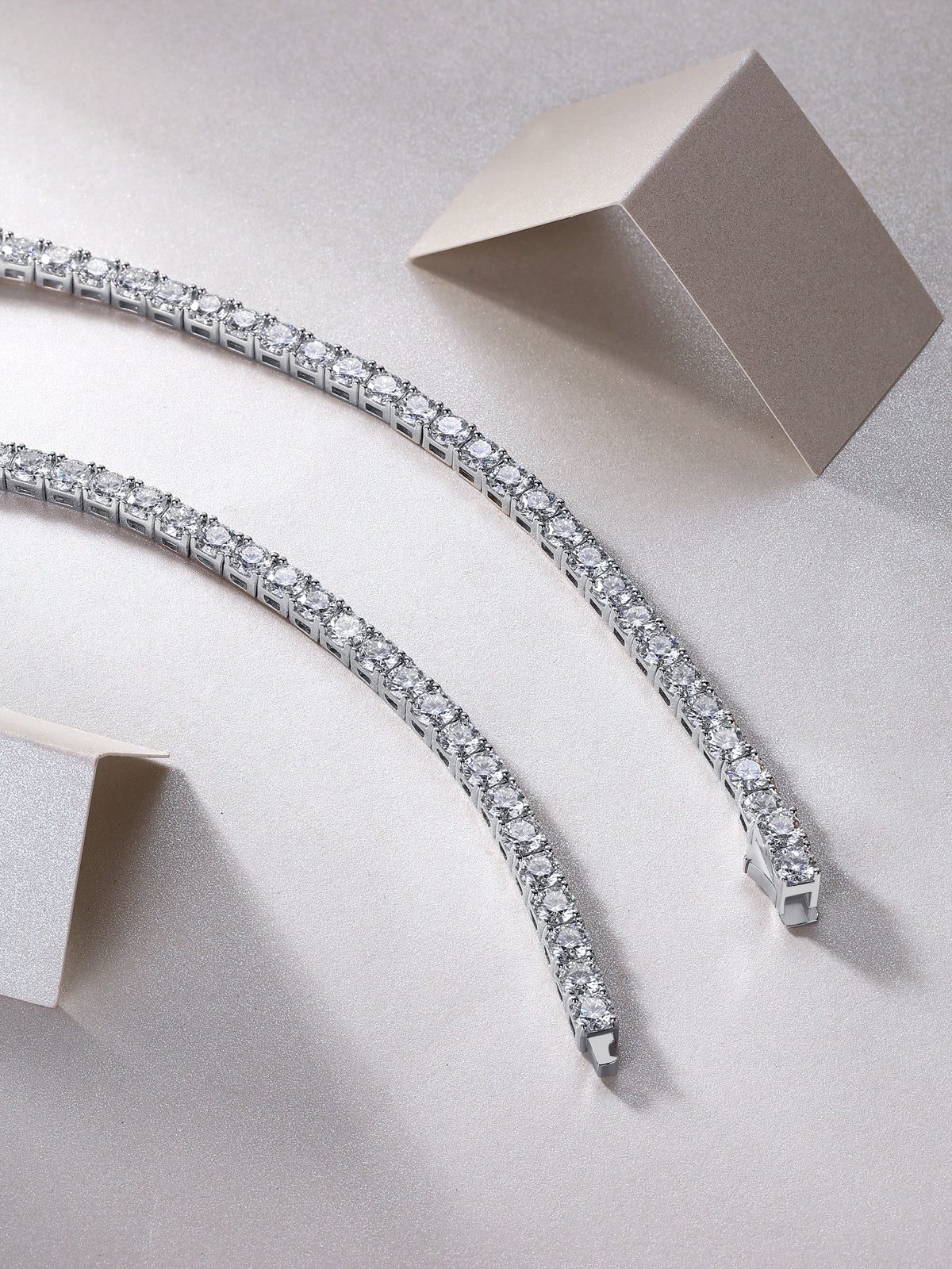 Celestial Stream – Silver Moissanite Necklace