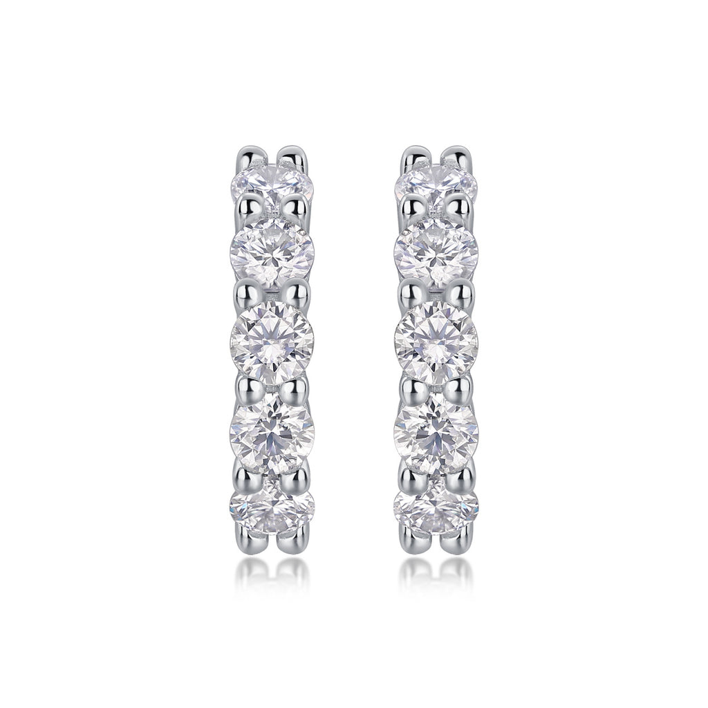 Radiant Glow – Moissanite Silver Stud Earrings