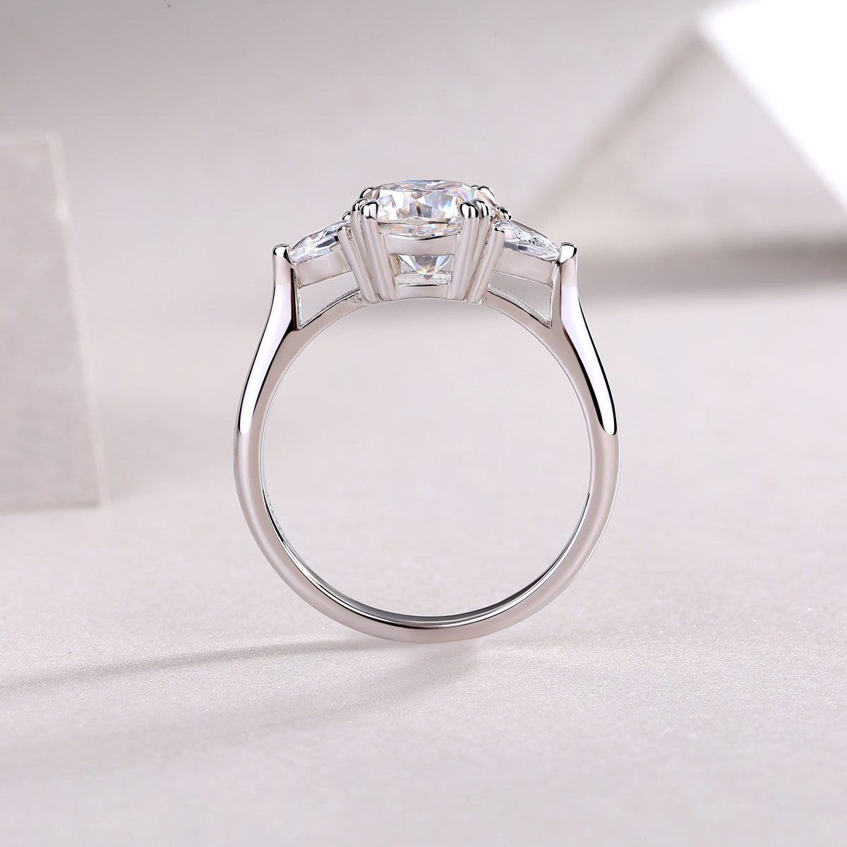 Radiant Promise – Moissanite Silver Wedding Ring