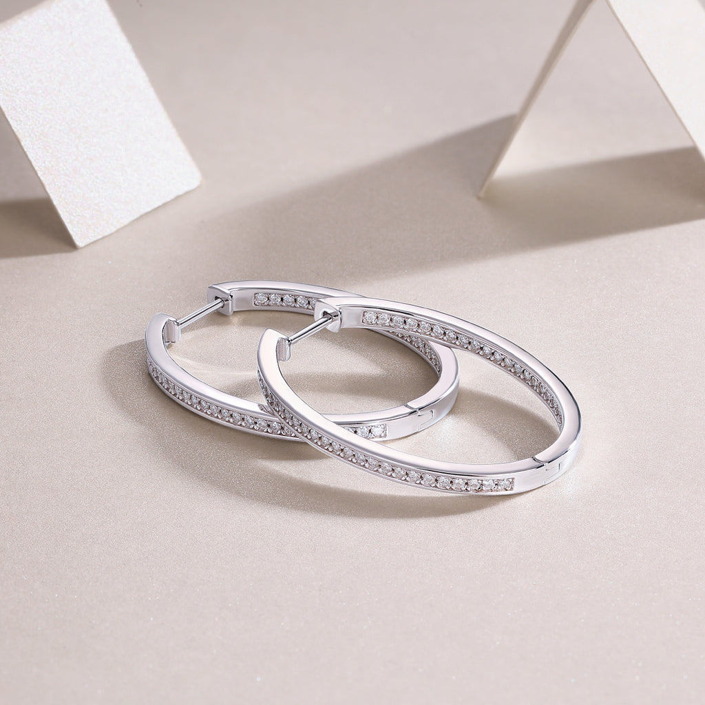 Sparkling Elegance – Moissanite Silver Stud Earrings