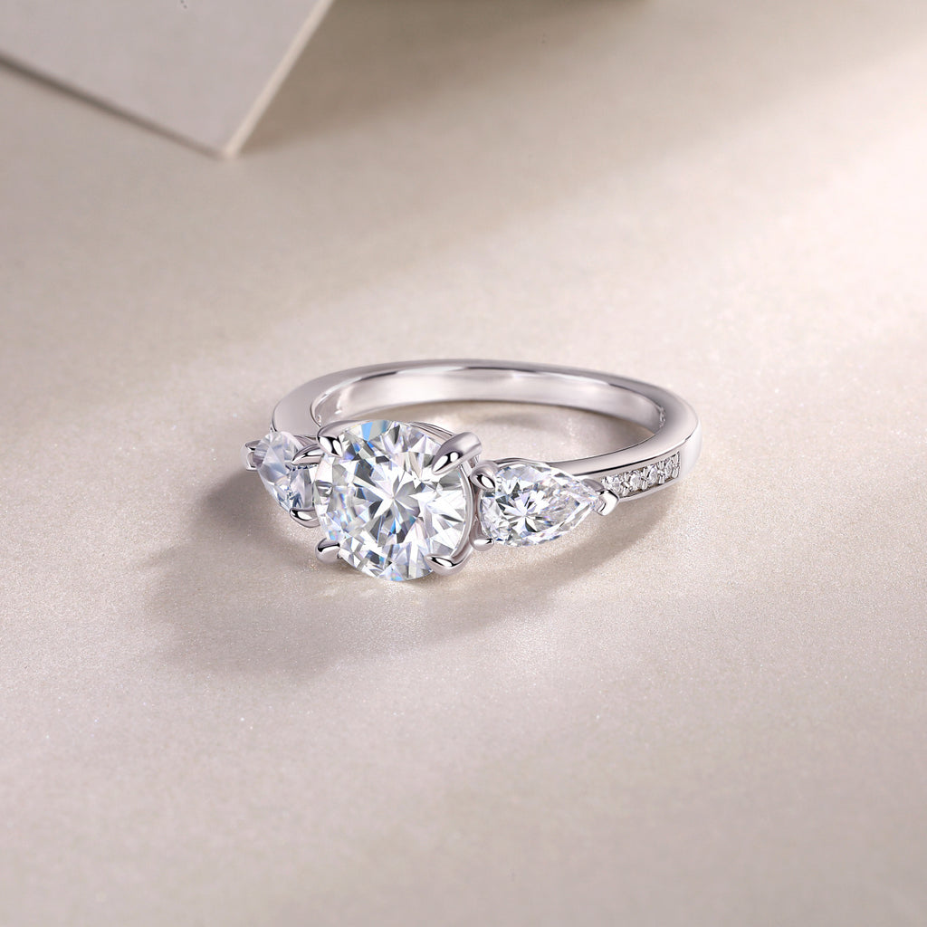 Radiant Empress – Moissanite Silver Ring