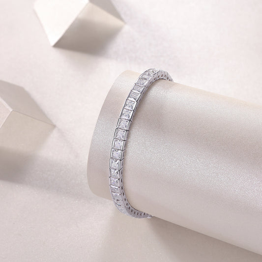 Eternal Passage – Moissanite Silver Necklace