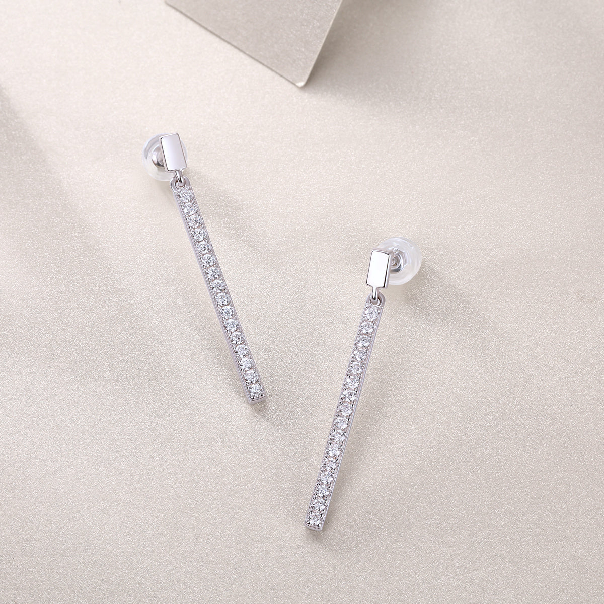 Dancing Light – Moissanite Silver Earrings