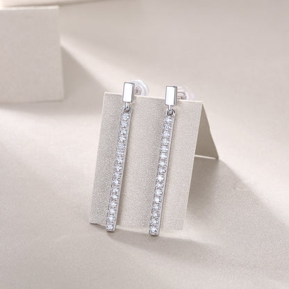 Dancing Light – Moissanite Silver Earrings