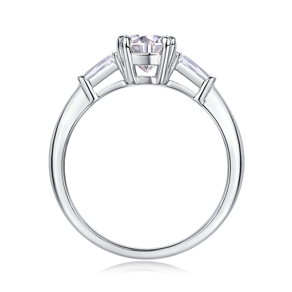 Forever Radiance – Moissanite Silver Wedding Ring