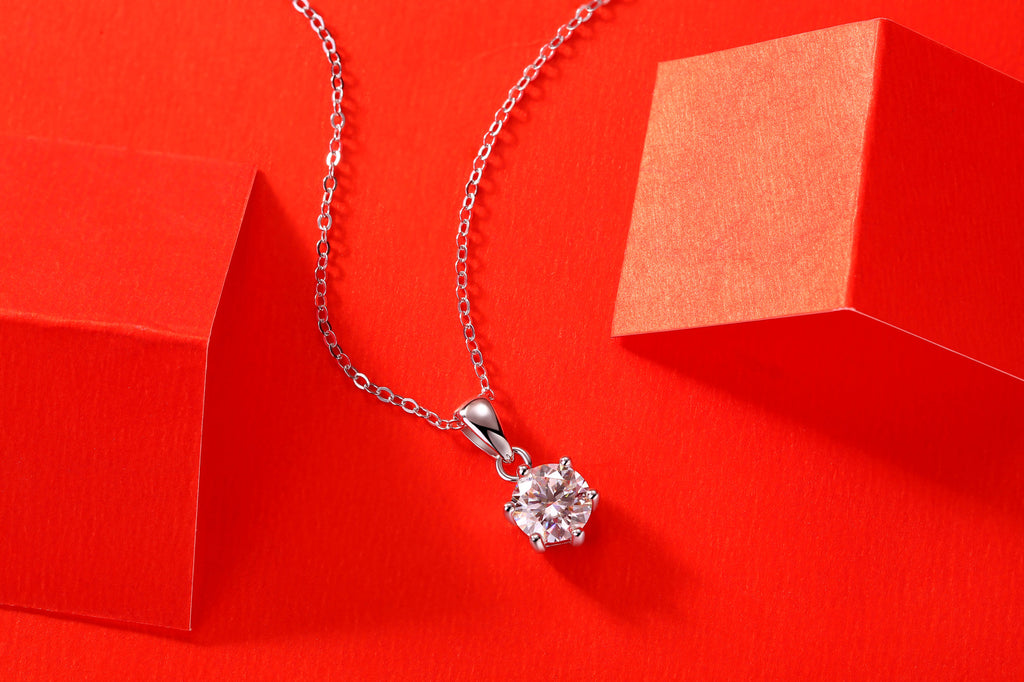 Whispering Breeze – Silver Moissanite Pendant Necklace